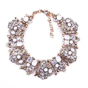 NWT AVA Statement Bib Necklace in Gold - White
